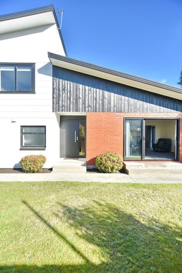 Lavandula 3 - Christchurch Holiday Homes Ngoại thất bức ảnh