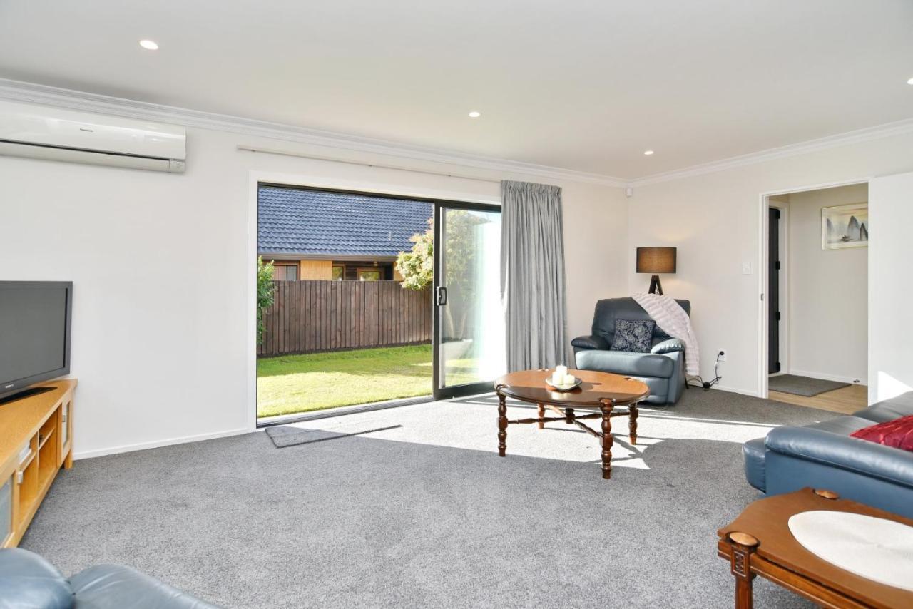 Lavandula 3 - Christchurch Holiday Homes Ngoại thất bức ảnh