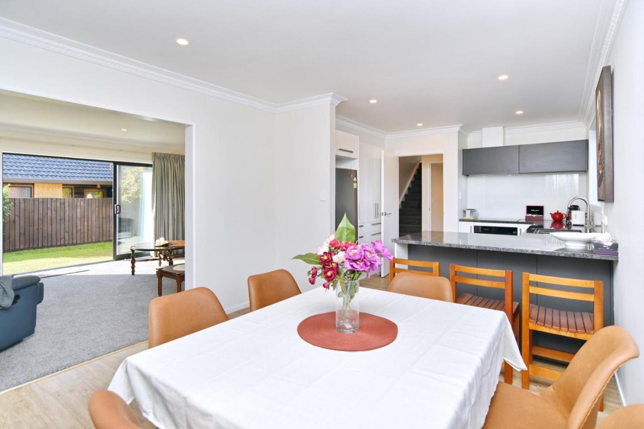 Lavandula 3 - Christchurch Holiday Homes Ngoại thất bức ảnh